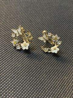 (Category: ) located in . Submitted by retroz_collections (Listing ID 1470447520, Image 1). Description: .