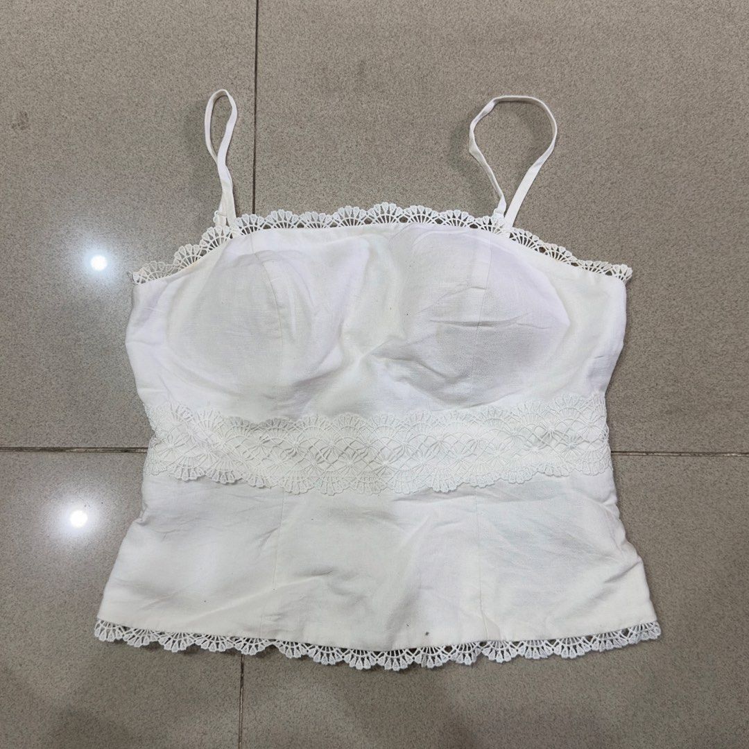 White Lace Crop Top Cami with Back Zipper (Category: Sleeveless) located in Quezon City. Submitted by outyougoph (Listing ID 1470362082, Image 1). Description: .