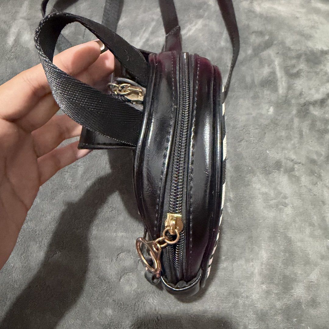 Wild Fable Zebra Print Faux Leather Mini Backpack (Category: Backpacks) located in Mandaluyong City. Submitted by josa_xox0i8 (Listing ID 1470518409, Image 3). Description: Selling a super cute pre-loved Wild Fable (Target US brand) mini dome backpack in zebra print! Perfect for daily casual carry, festival vibes, or street style outfits. 🦓🖤 🇺🇸 Original US Price: ~$15–$20 MSRP ✨ Product Details: • Brand: Wild Fable (100% Authentic US Bought) 