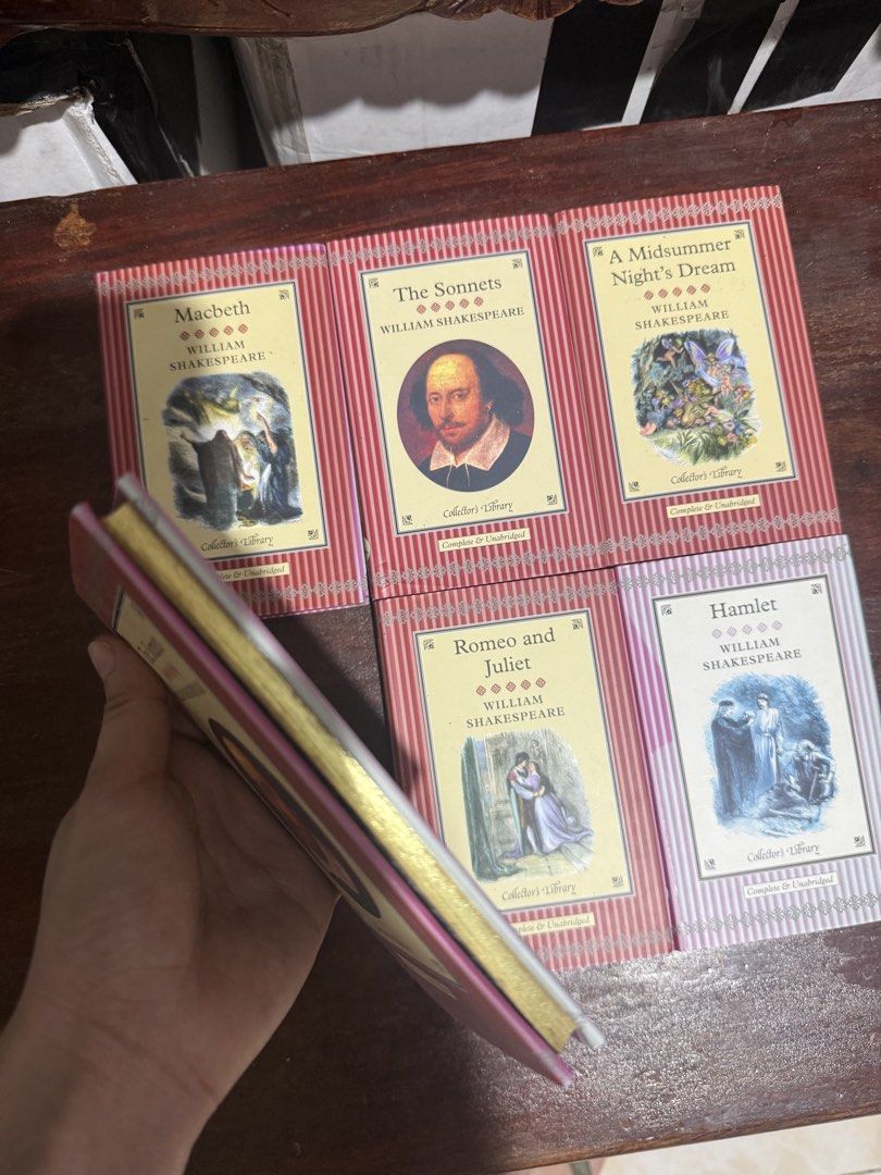 William Shakespeare Pocket Books (Category: Storybooks) located in Quezon City. Submitted by clairestyles94 (Listing ID 1470451467, Image 2). Description: Take all 6 pcs for 350.