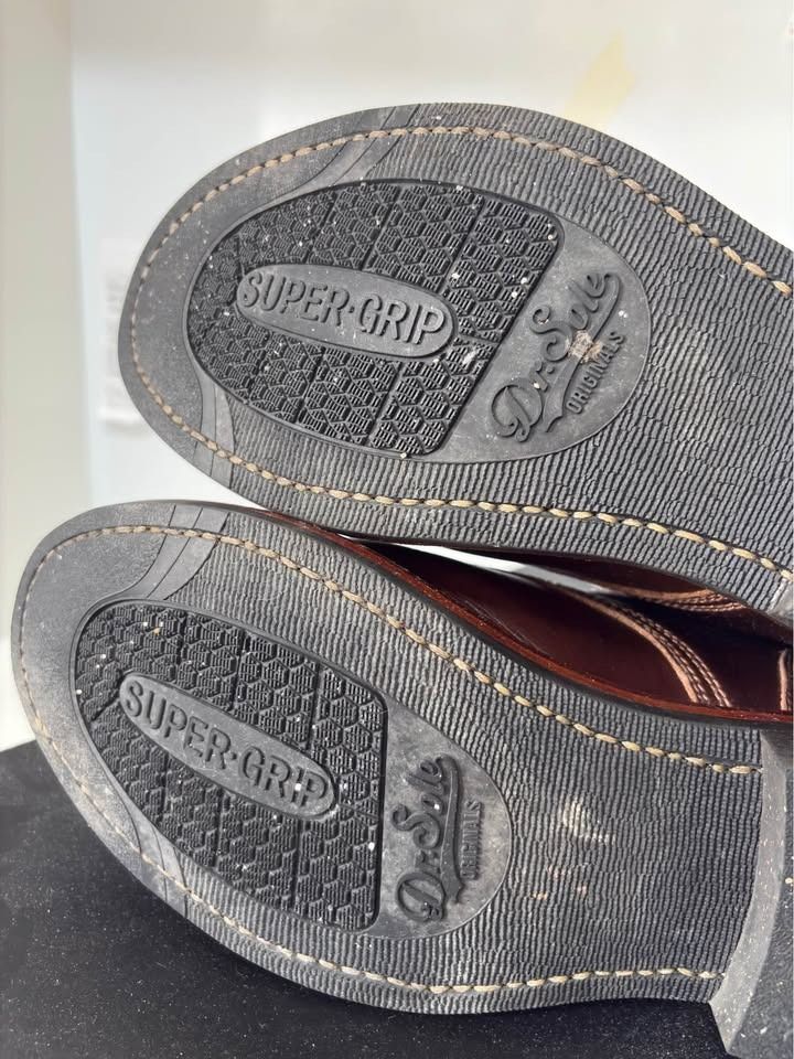 Willie’s Hand made service boots (Category: Dress Shoes) located in Marikina City. Submitted by silentdog.ea9db9 (Listing ID 1470443025, Image 1). Description: Willie’s hand made service boots Horween Chromexcel brown pull-up leather Size 9.5. see photo for reference.