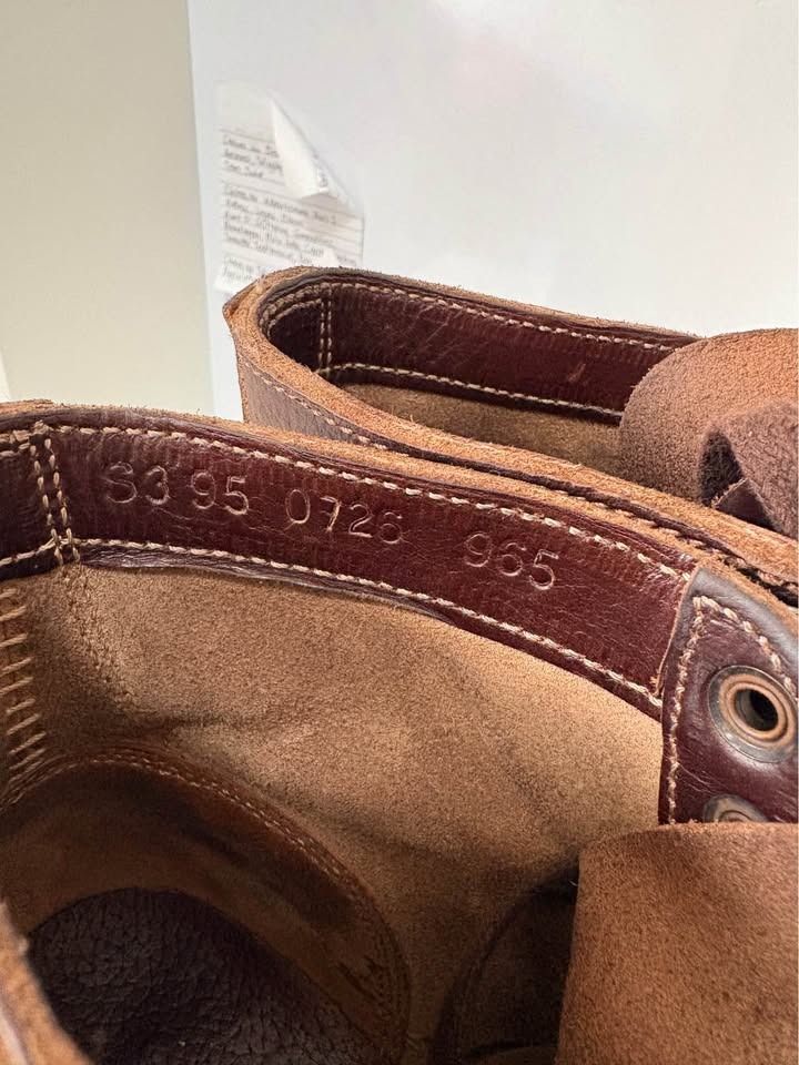 Willie’s Hand made service boots (Category: Dress Shoes) located in Marikina City. Submitted by silentdog.ea9db9 (Listing ID 1470443025, Image 3). Description: Willie’s hand made service boots Horween Chromexcel brown pull-up leather Size 9.5. see photo for reference.
