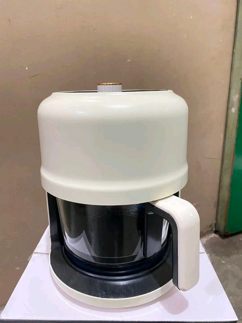 WILSON 5L TRANSPARENT AIRFRYER (Category: Fryers) located in Manila. Submitted by bambooreye87652 (Listing ID 1470401626, Image 3). Description: .
