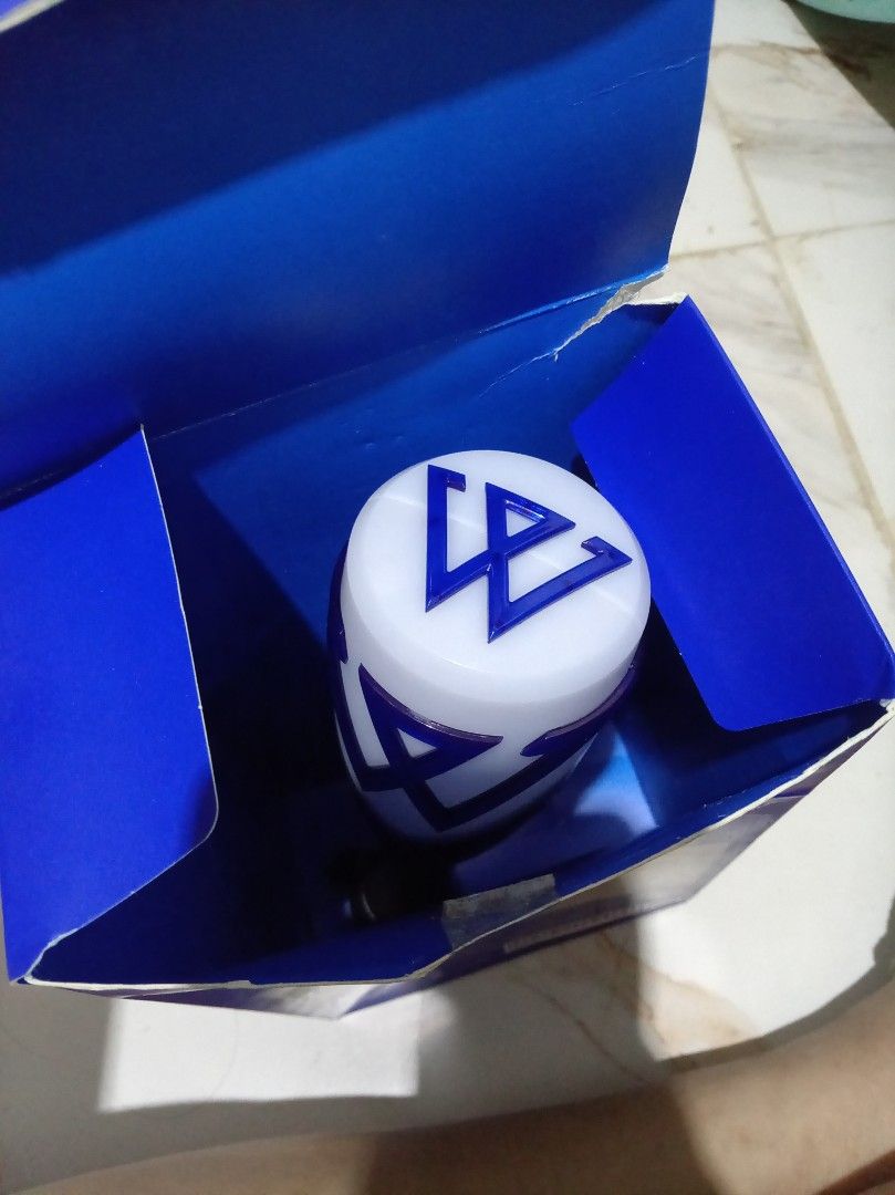 Winner Official Lightstick with Box (Category: K-Wave Merchandise) located in Manila. Submitted by zeepheobee (Listing ID 1470436392, Image 1). Description: - Item: Official WayV Lightstick - Condition: Excellent, stored properly in original blue box - Design: White body with distinct blue WayV logo on top and side - Perfect for: Upcoming WayV concerts and fan gatherings - Fulfillment: Ready for shipping or meetup.