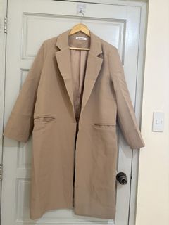 (Category: ) located in . Submitted by minimaliztcloset (Listing ID 1470373961, Image 1). Description: .