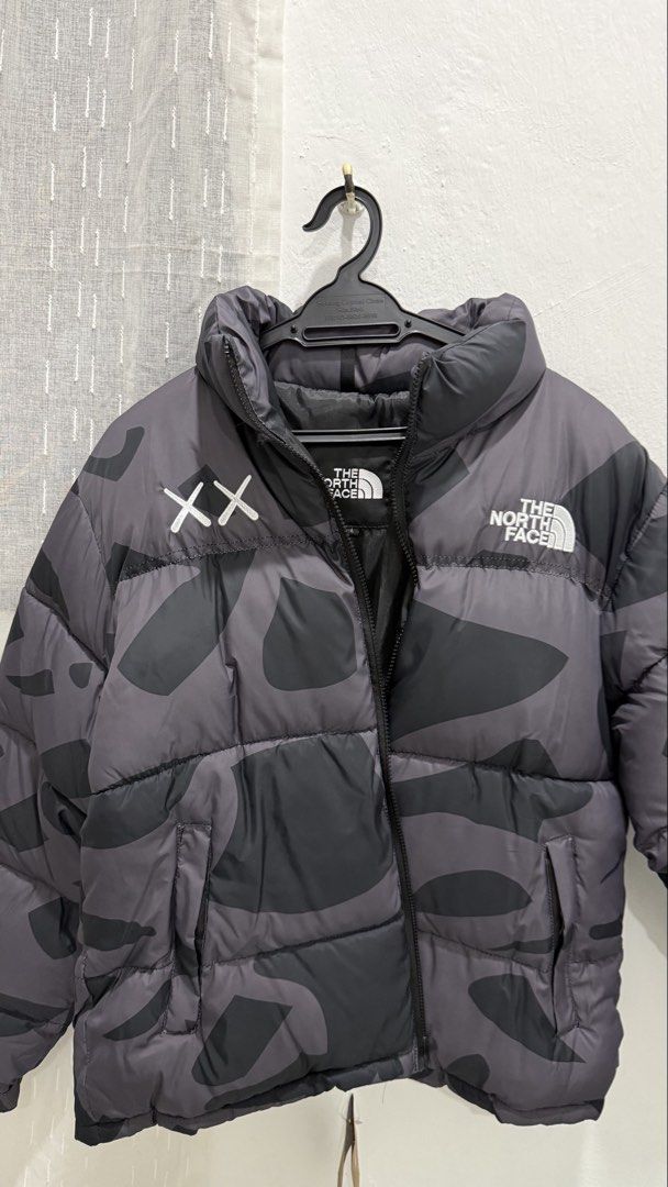 Winter Jacket (Category: Coats, Jackets and Outerwear) located in Shah Alam. Submitted by zoyadesya (Listing ID 1470509026, Image 1). Description: Unused, never worn Size L, but fits M better Grey/black camouflage design 📍 Self-pickup : Klang / Shah Alam DM me if interested 🫶🏻.