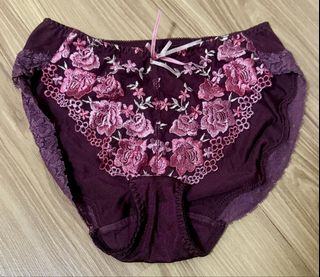 (Category: ) located in . Submitted by mslovelyv (Listing ID 1470420002, Image 1). Description: .