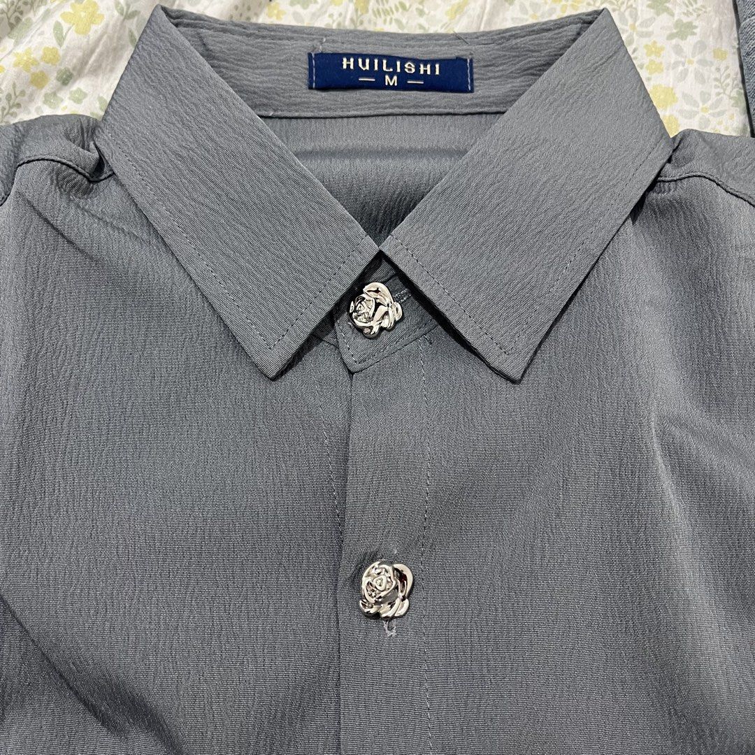 Women's Button Down Shirt [Medium] (Category: Shirts) located in Quezon City. Submitted by jpsstore (Listing ID 1470445611, Image 2). Description: Size: Medium Width: 21" Length: 22" No issue MOP: Gcash SHIPPING: J&t | Lalamove.