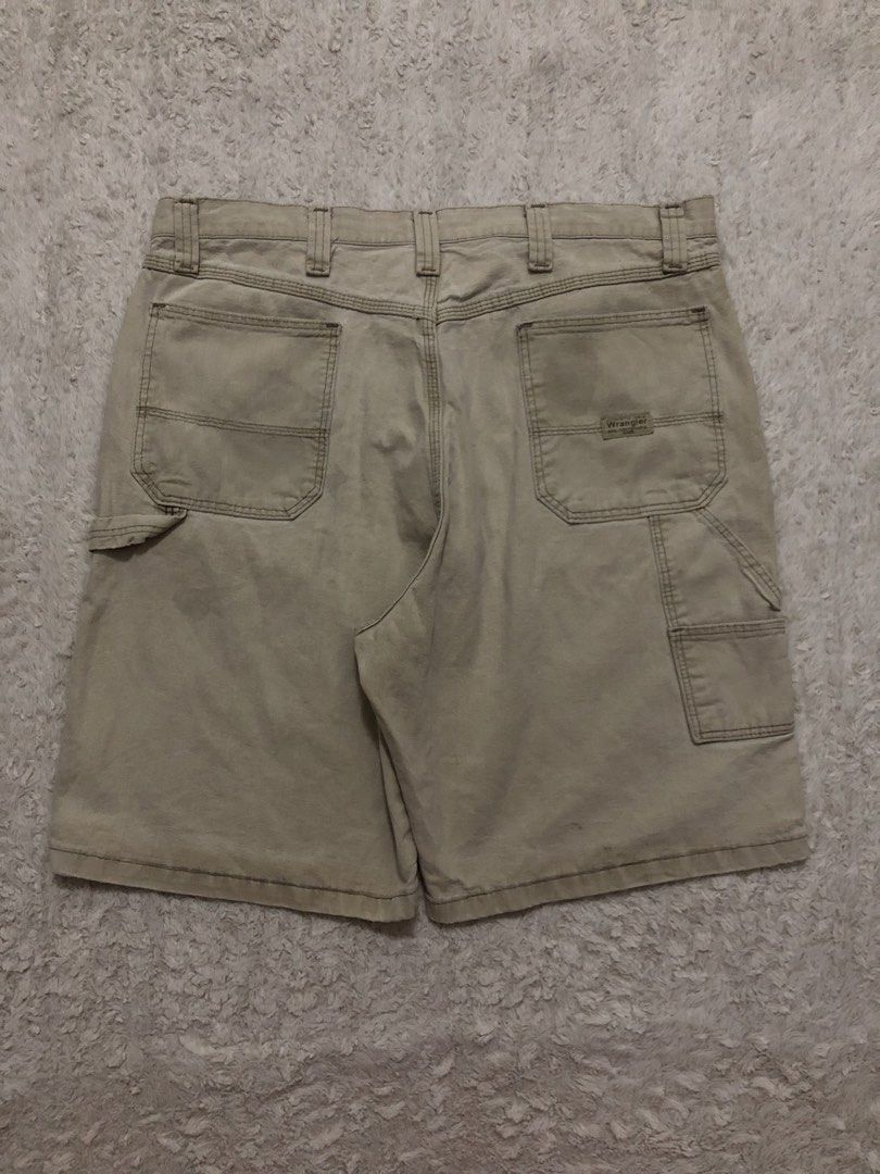 Wrangler carpenter short (Category: Shorts) located in Canaman. Submitted by thriftmoboss (Listing ID 1470448914, Image 1). Description: 📌wrangler carpenter jorts cotton 100% Hard denim 95% Made in Mexico🇲🇽 Dimension📏 W-39 L- 21 Hem-13 Good condition✅ issue:sign of usage and black stain (not sure if removable) Price:450🏷 ‎ ‎•✅PLUS SHIPPING FEE (+75) ‎•🔵MOP: G CASH ‎•🟥COURIER: JnT ‎•📍LOC:Magsaysay, Naga city ,Camarines Sur 🌫️.