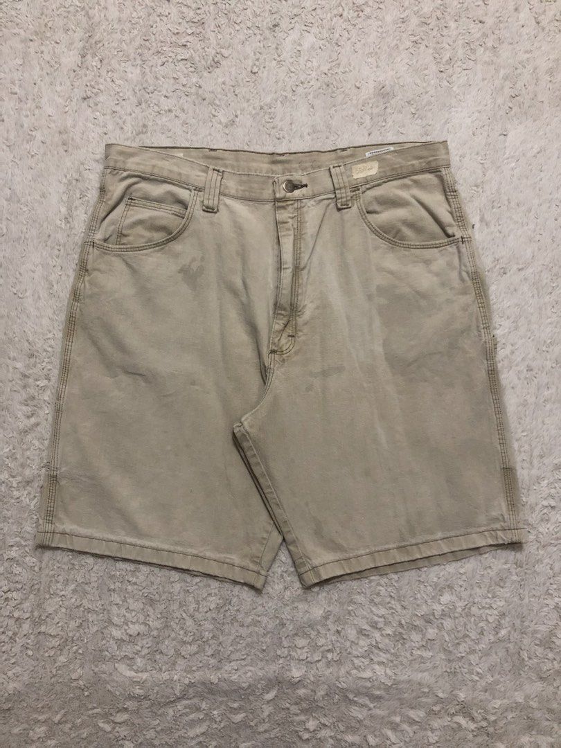 Wrangler carpenter short (Category: Shorts) located in Canaman. Submitted by thriftmoboss (Listing ID 1470448914, Image 2). Description: 📌wrangler carpenter jorts cotton 100% Hard denim 95% Made in Mexico🇲🇽 Dimension📏 W-39 L- 21 Hem-13 Good condition✅ issue:sign of usage and black stain (not sure if removable) Price:450🏷 ‎ ‎•✅PLUS SHIPPING FEE (+75) ‎•🔵MOP: G CASH ‎•🟥COURIER: JnT ‎•📍LOC:Magsaysay, Naga city ,Camarines Sur 🌫️.