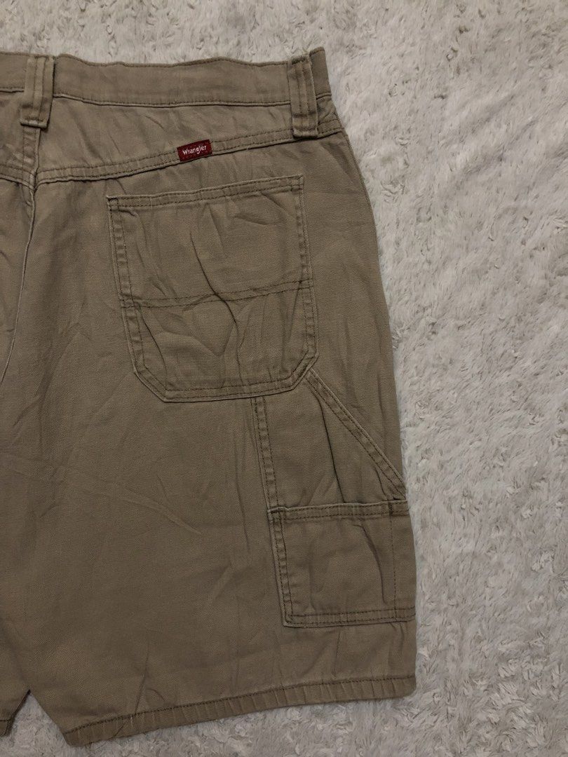 Wrangler short (Category: Shorts) located in Canaman. Submitted by thriftmoboss (Listing ID 1470447064, Image 3). Description: 📌WRANGLER CARPENTER JORTS cotton 100% Hard denim 93% Crispy condition ✅ MADE IN MEXICO🇲🇽 DIMENSION📏 W-36 L-20 Hem-12 As new condition✅ Crisp condition✅ Color rate:10/10 No issue Price:550🏷 ‎ ‎•✅PLUS SHIPPING FEE (+75) ‎•🔵MOP: G CASH ‎•🟥COURIER: JnT ‎•📍LOC:Magsaysay, Naga city ,Camarines Sur 🌫️.
