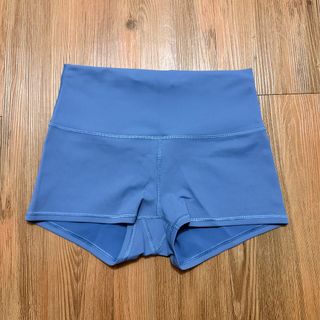（分類：）位於 。 由 samonteecloset_ 提交（商品編號 1470521822，圖片 1）。簡介： 。