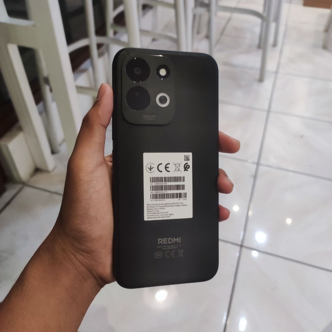 Xiaomi Redmi 17 5G (Category: Xiaomi) located in Caloocan City. Submitted by flipper_lad (Listing ID 1470363883, Image 1). Description: XIAOMI REDMI 17 5G (8/128GB) BLACK HIGHLIGHT SPECS: • 6.9” UHD+ 120Hz AdaptiveSync Display • Snapdragon 4 Gen 5 Octa-Core Gaming Processor • 8GB RAM • 128GB ROM • Super Massive 7,500mAh Battery • 45W Turbo Charging • 50MP Main Rear Camera + Auxiliary Lens • Dual Stereo Speakers (Dolby) • 5G Hyper Connectivity • I