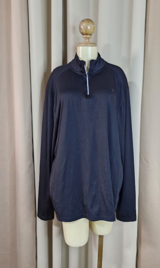 XL: Old Navy Active Jacket (Category: Coats, Jackets and Outerwear) located in Calabanga. Submitted by deniseallyson (Listing ID 1470480891, Image 1). Description: .