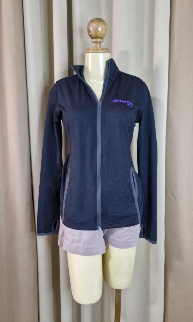 XS: Sportek Jacket (Category: Coats, Jackets and Outerwear) located in Calabanga. Submitted by deniseallyson (Listing ID 1470479350, Image 1). Description: .