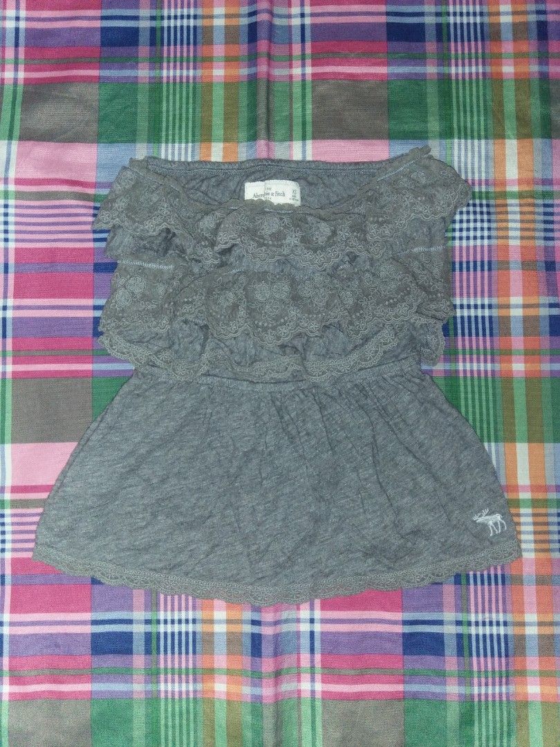 Y2K Abercrombie and Fitch (Category: Blouses) located in Cebu City. Submitted by imbapicker (Listing ID 1470485475, Image 1). Description: Y2K Abercrombie and Fitch Size XS 500 +shipp Excellent Condition No Issue dm if interested 📩 Location lapu-lapu city.