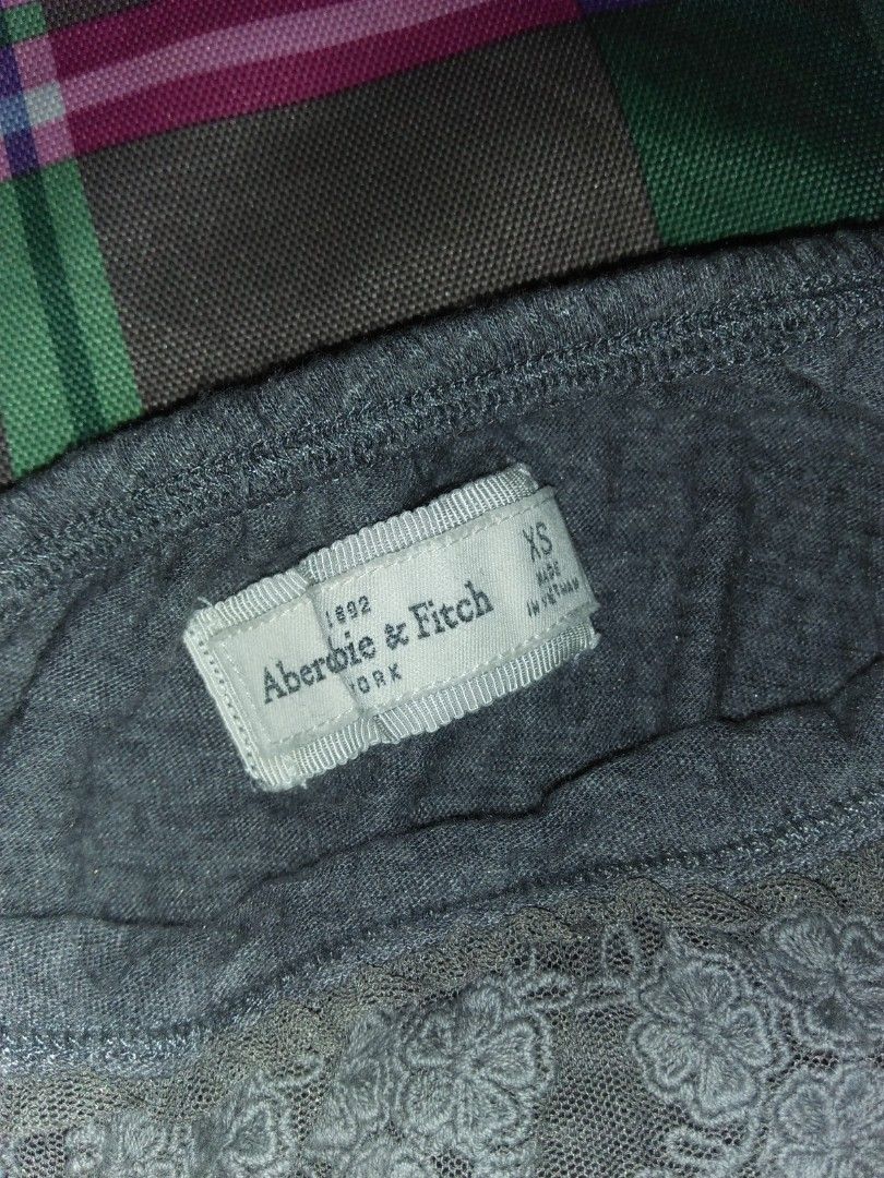 Y2K Abercrombie and Fitch (Category: Blouses) located in Cebu City. Submitted by imbapicker (Listing ID 1470485475, Image 2). Description: Y2K Abercrombie and Fitch Size XS 500 +shipp Excellent Condition No Issue dm if interested 📩 Location lapu-lapu city.