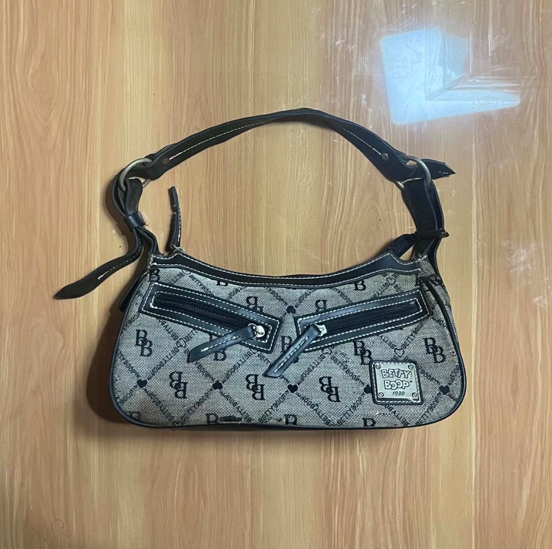 Y2K Betty Boop Monogram Kili Bag (Category: Shoulder Bags) located in Manila. Submitted by senggggg. (Listing ID 1470525378, Image 1). Description: good condition working zip need wash washable issue.
