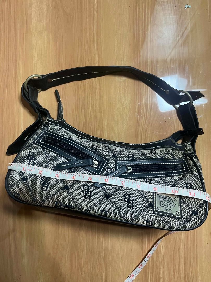 Y2K Betty Boop Monogram Kili Bag (Category: Shoulder Bags) located in Manila. Submitted by senggggg. (Listing ID 1470525378, Image 3). Description: good condition working zip need wash washable issue.