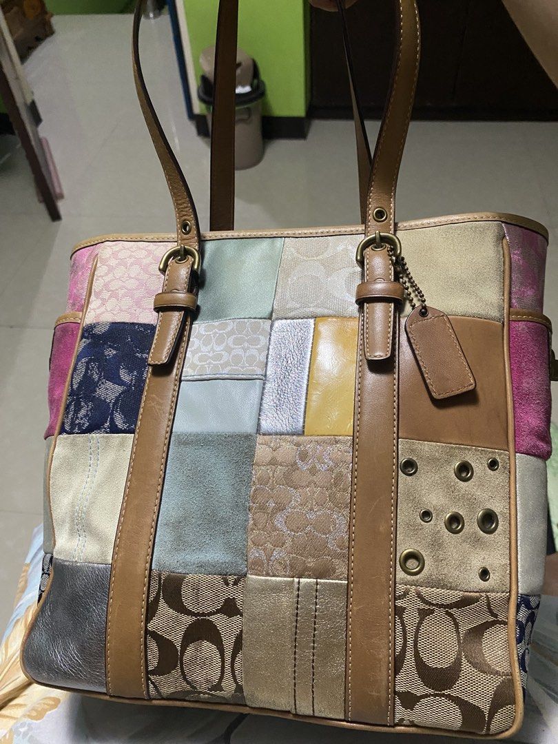 Y2K Coach patch work Pristine condition (Category: Shoulder Bags) located in Iba. Submitted by preme2ow9 (Listing ID 1470520099, Image 1). Description: Authentic Can do vc sa blue app Can do LP Pm for more info .