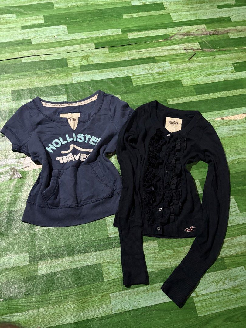 y2k hollister (Category: Longsleeves) located in Santa Rosa. Submitted by jeremydeas56388 (Listing ID 1470533542, Image 1). Description: size small and medium no issue offer.