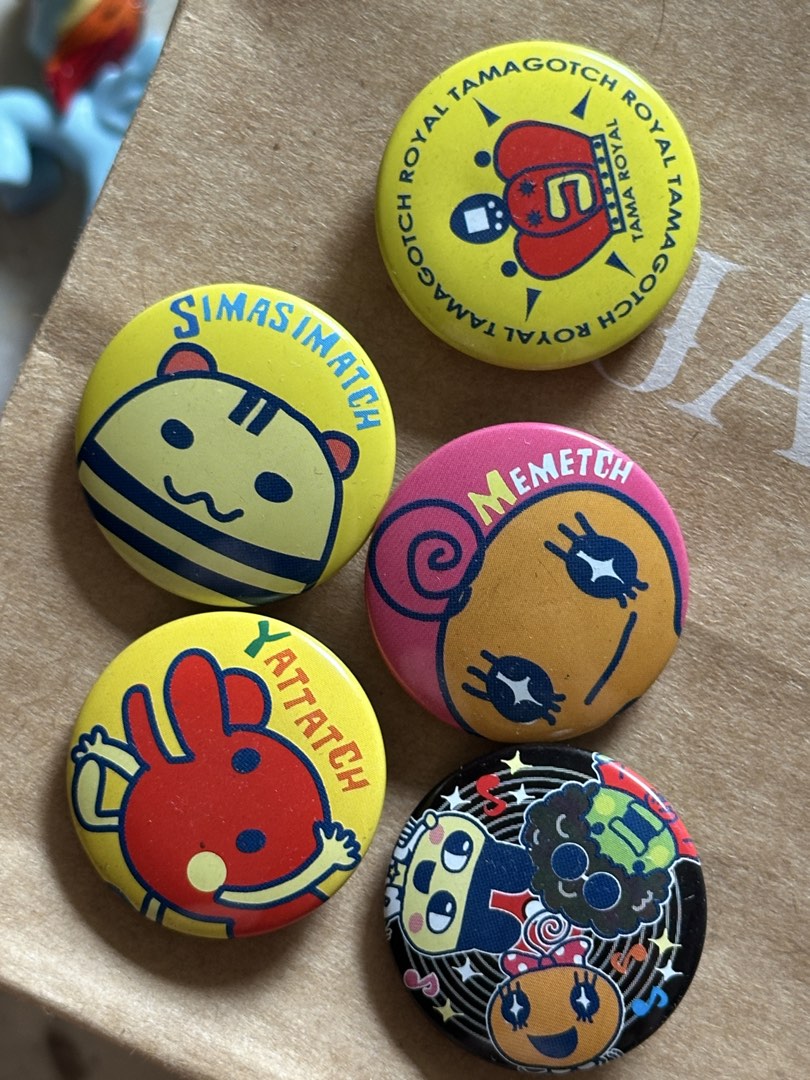Y2K Tamagotchi Pins, Toys & Collectibles, Fan Merchandise, Character ...