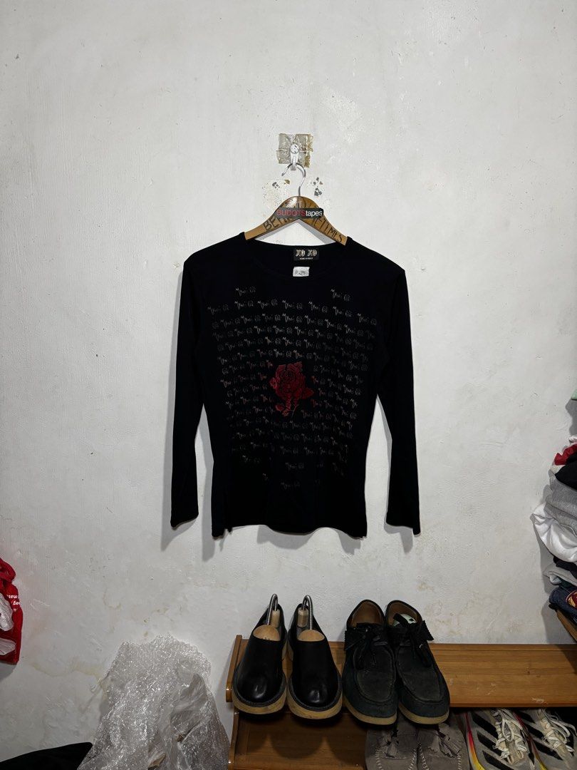 Y2K Xoxo Made in Italy (Category: Longsleeves) located in Calamba. Submitted by sinauna. (Listing ID 1470521349, Image 1). Description: .