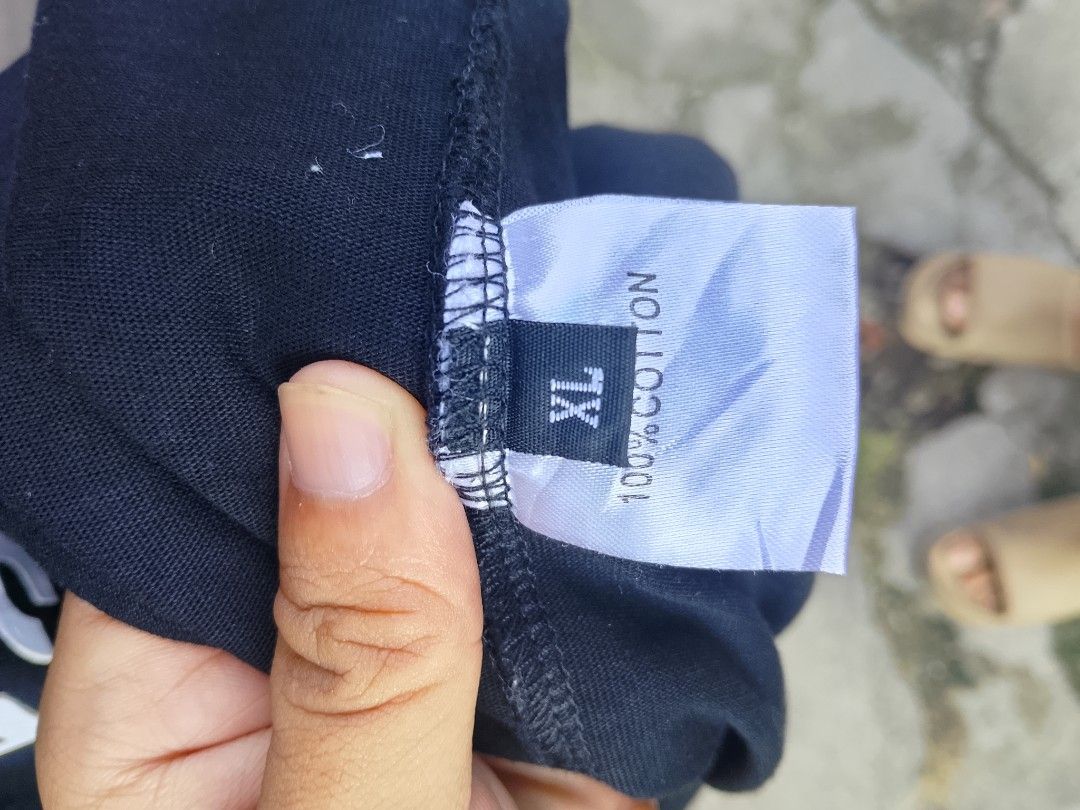 Y-3 by yohji yamamoto (Category: Tshirts & Polo Shirts ) located in Surigao. Submitted by thrifttofinds (Listing ID 1470356126, Image 3). Description: no issue pa po to color rate 9/10 excellent condition location surigao city mop gcash 560 + sf sa malayo po.