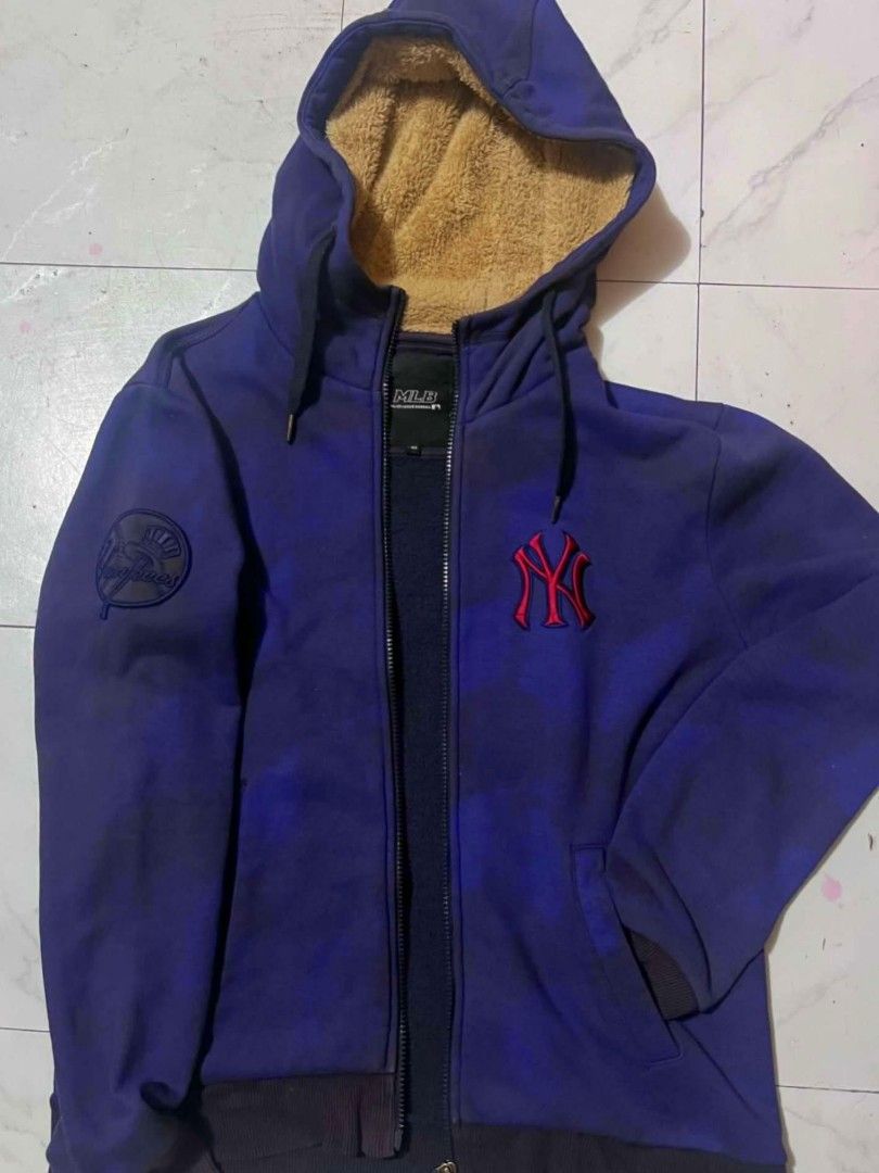 Yankees MLB Zip-Up Hoodie (Category: Coats, Jackets and Outerwear) located in Manila. Submitted by viktor_von_doom (Listing ID 1470473658, Image 1). Description: • MLB • Full Zip • Comfortable and Easy to Style • Good Condition • No Major Flaws • Ready to Wear 📍 Taguig 💰 Open for Reasonable Offers 📩 PM for Measurements and More Photos.