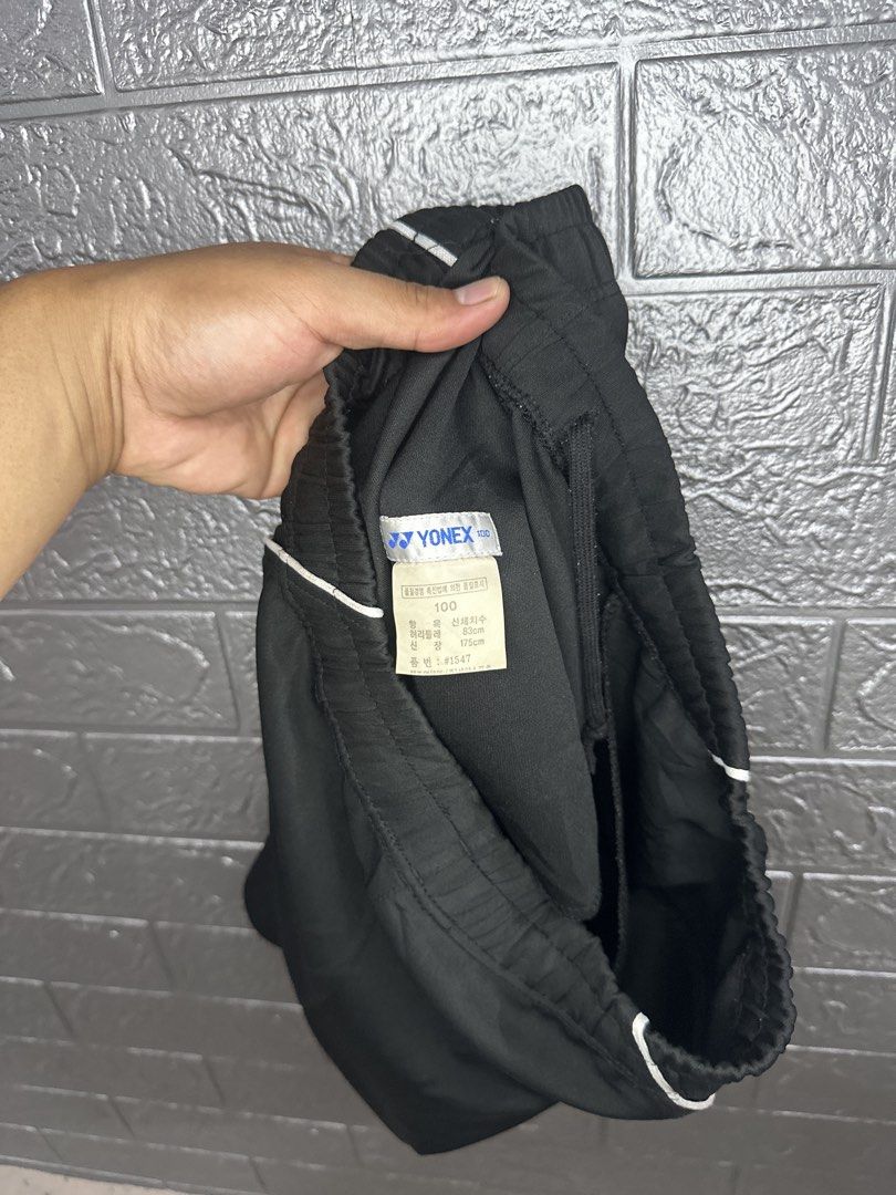 Yonex Drifit Shorts ‼️Authentic / Legit‼️ (Category: Activewear) located in Palompon. Submitted by jlaurentemazoo (Listing ID 1470509745, Image 3). Description: Yonex Drifit Shorts ‼️Authentic / Legit‼️ Size Large on Tag W: 28-34 L: 16 Very Good Condition 10/10 Color Rate No Issue Minimal Signs of Usage Detailed Photos are Posted 285 Pesos Only Unli Vouch and Vcall for safety purposes.