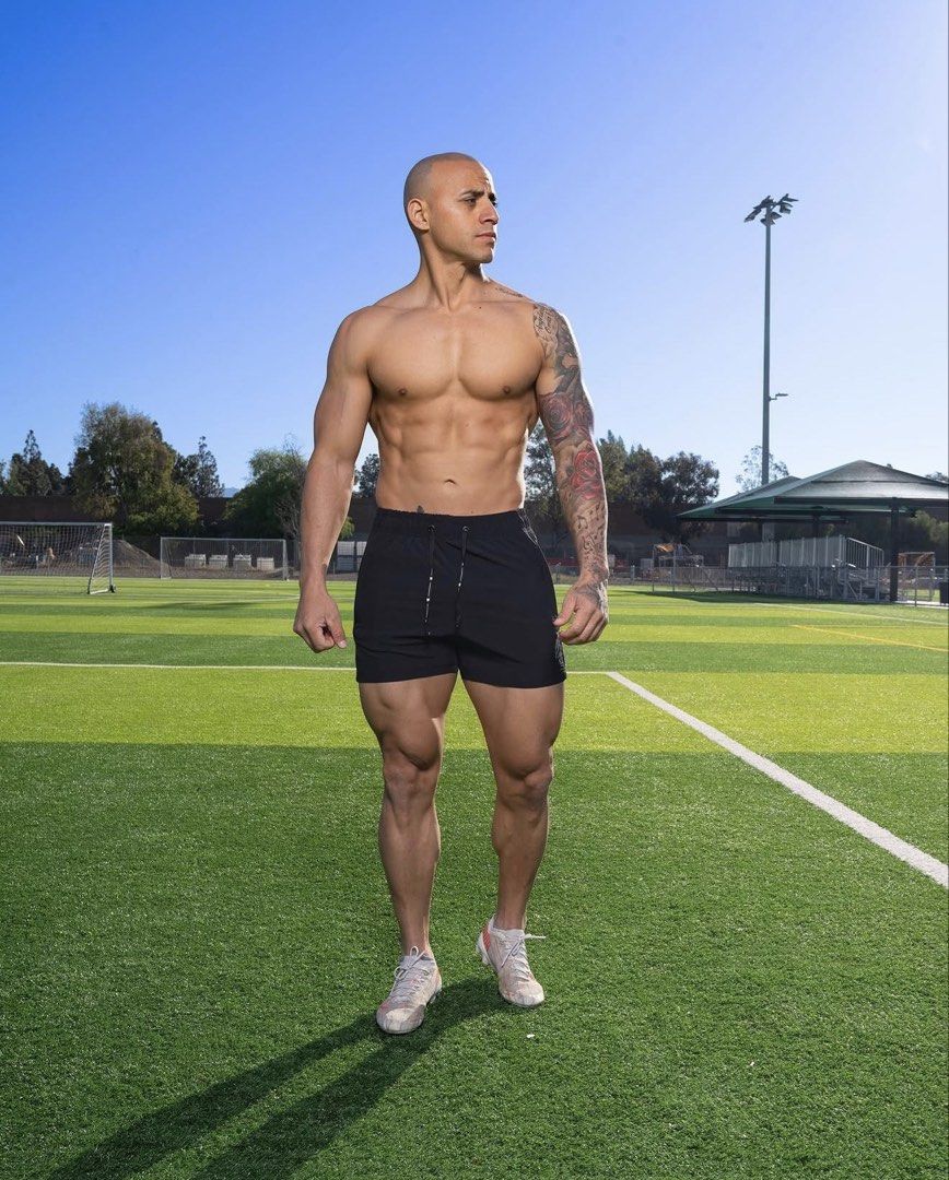 YOUNGLA Bodybuilding 101 Short (Category: Activewear) located in Bayombong. Submitted by rethreadsactivewear (Listing ID 1470495222, Image 3). Description: ON-HAND! READY TO SHIP! 🔥 YOUNGLA 101 Bodybuilding Short (Old release) Black/Gray Medium Like new 1299 only! Product Details MATERIAL: 87% Polyester, 13% Elastane. Fabric Treatments Antibacterial deodorization - natural fiber treated with an active ingredient that protects it from microbial g