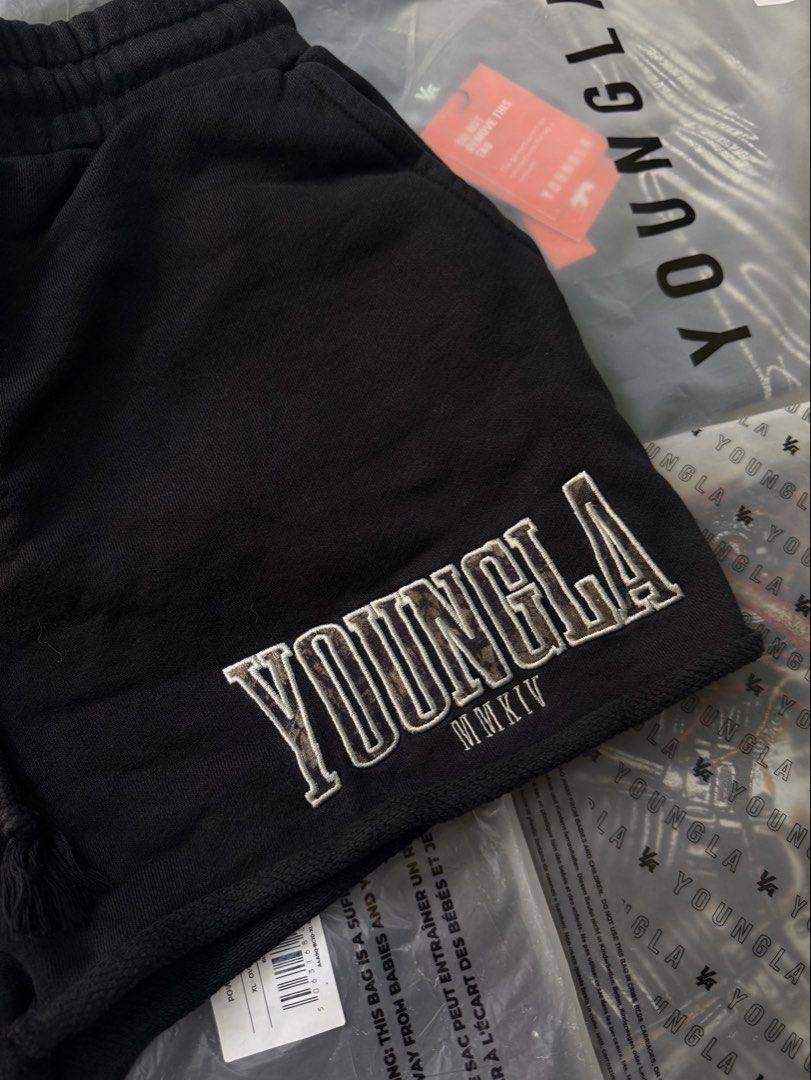 YOUNGLA Camo Collection Short (Category: Activewear) located in Bayombong. Submitted by rethreadsactivewear (Listing ID 1470497624, Image 3). Description: ON-HAND! READY TO SHIP! 🔥 YOUNGLA Tree Camou Short Black/Camou Medium Excellent condi 1599 only! The YOUNGLA Tree Camo Shorts blend outdoor-inspired utility with modern gym culture. Built for intense workouts, heavy lifting, or casual summer wear, they showcase a bold woodland tree camouflage 