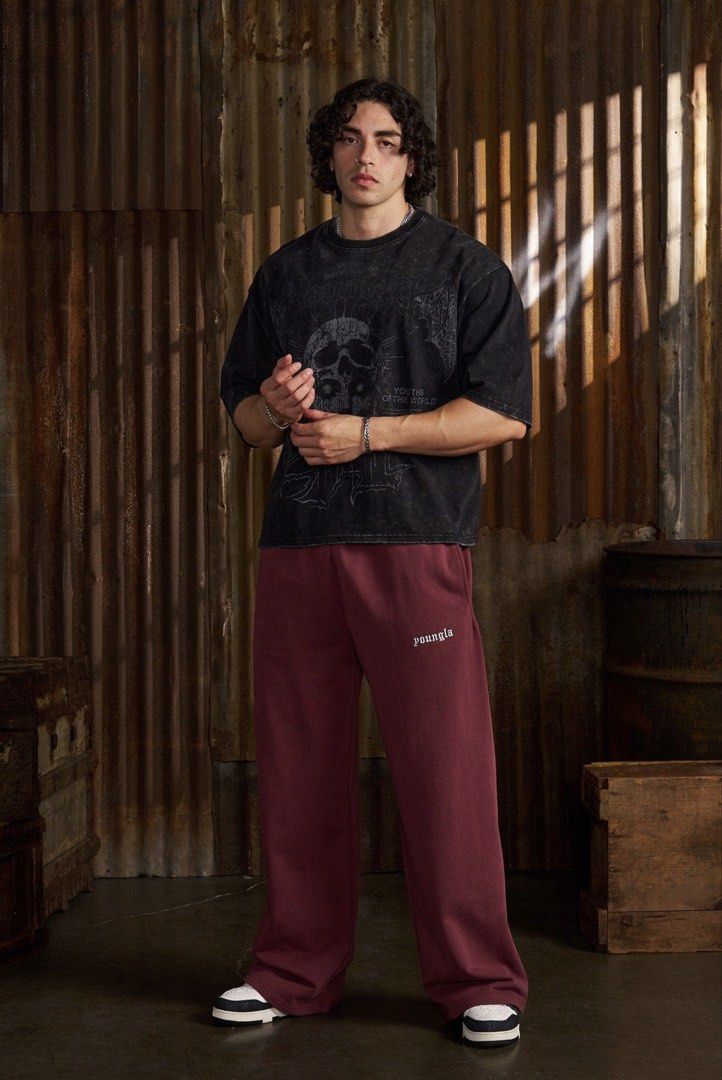 YOUNGLA Classic Baggy Sweats (Category: Activewear) located in Bayombong. Submitted by rethreadsactivewear (Listing ID 1470458048, Image 1). Description: ON-HAND! READY TO SHIP! 🔥 YOUNGLA Classic Baggy Sweats Burgundy Washed Small Basically new 3199 only! Product Description MATERIAL: 100% Cotton FABRIC WEIGHT: 460 GSM FIT: Baggy. DESIGN: The YoungLA Classic Baggy Sweats are your new go-to for everyday comfort. Made from soft 100% cotton with a 