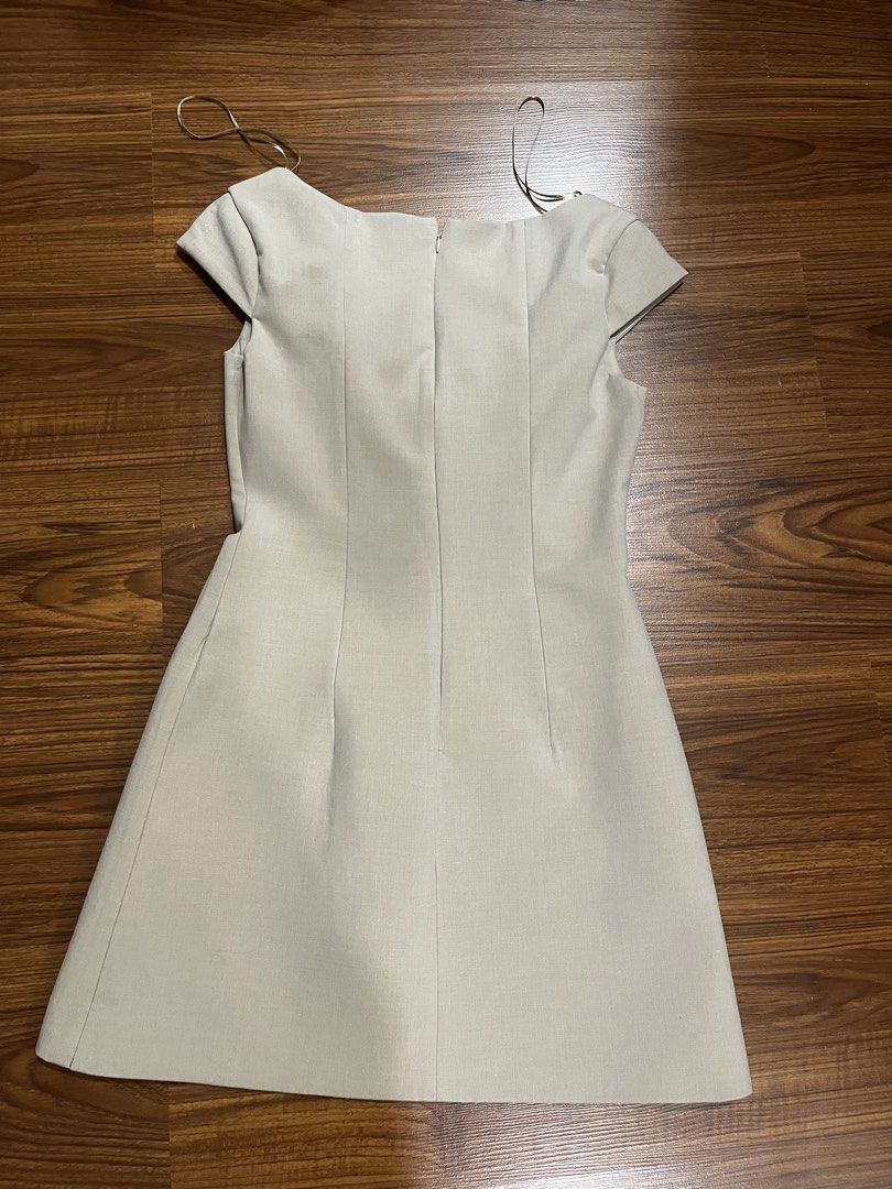 zara beige dress (Category: Dresses) located in Quezon City. Submitted by ichigohuh (Listing ID 1470495152, Image 2). Description: - size small - only used twice - bought for ₱2,495.