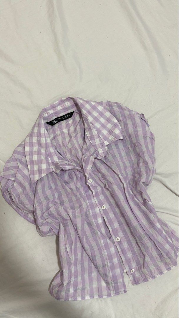 ZARA cute top (Category: Blouses) located in Taguig. Submitted by krizy_makeyl (Listing ID 1470411387, Image 1). Description: -GCASH only:> -buyer will book the LALAMOVE thanks!.