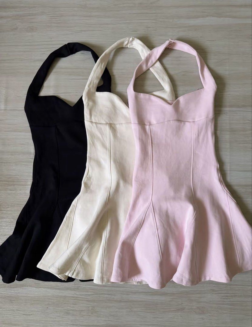 Zara Dainty Dress (Category: Dresses) located in Manila. Submitted by pcsbytrish_ph (Listing ID 1470443228, Image 3). Description: also available in black size xs-small.