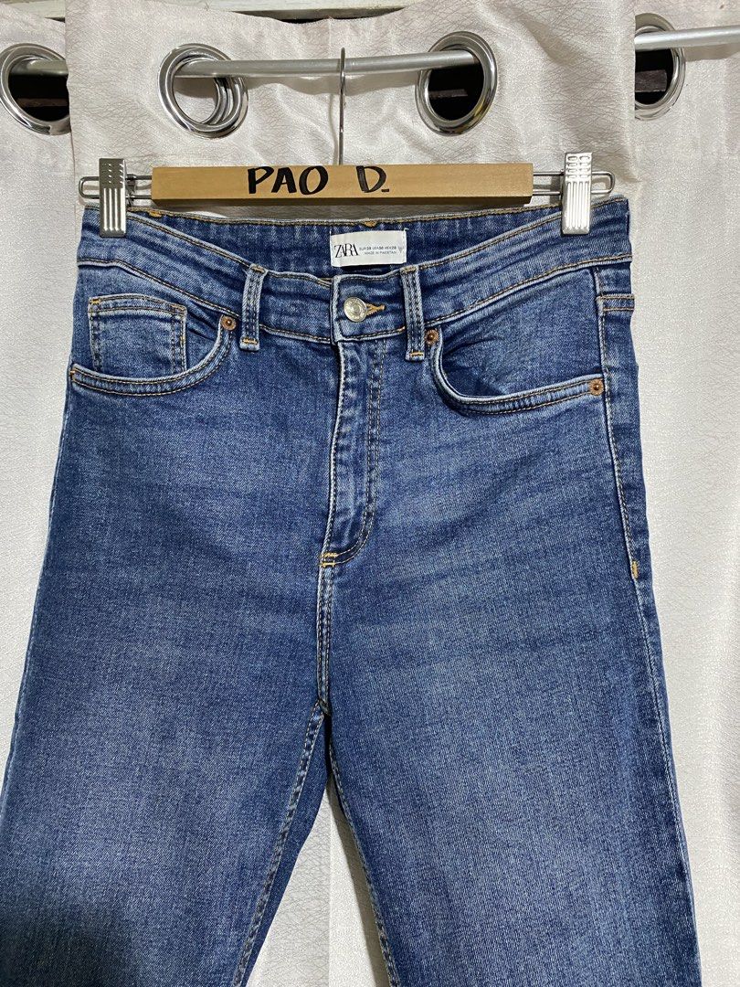 Zara high-waisted flare/bootcut denim jeans (Category: Jeans) located in Davao. Submitted by VapenDrip (Listing ID 1470464375, Image 3). Description: Zara high-waisted flare/bootcut denim jeans Waist 27-30 when stretch Length 36.5 Thigh 8.5 Hem 7.5 Stretchable Excellet to new condition 600+sf.