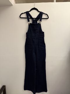 (Category: ) located in . Submitted by closetclearout.mnl (Listing ID 1470405935, Image 1). Description: .