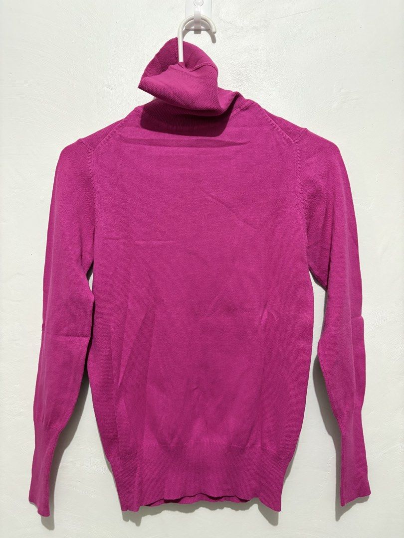 Zara Knit (M) (Category: Longsleeves) located in Manila. Submitted by laladc (Listing ID 1470503579, Image 1). Description: Fits S-M In good condition Loc: Mandaluyong/Makati .