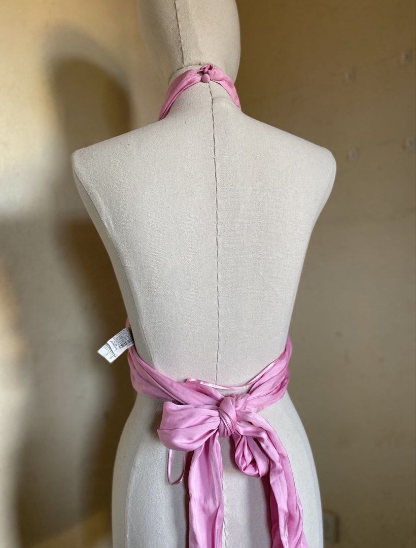 Zara Pink Satin Silk Halter Tie Top (Category: Sleeveless) located in Manila. Submitted by maurisio (Listing ID 1470503473, Image 3). Description: .