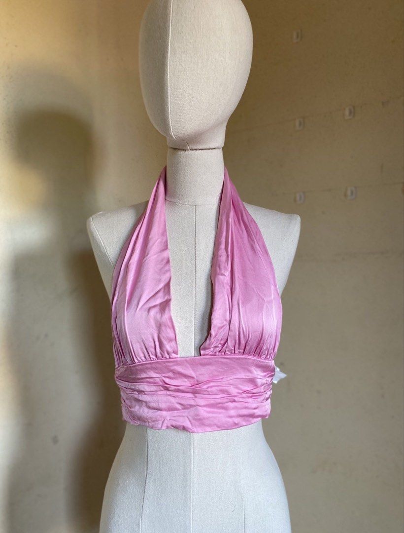 Zara Pink Satin Silk Halter Tie Top (Category: Sleeveless) located in Manila. Submitted by maurisio (Listing ID 1470503473, Image 1). Description: .