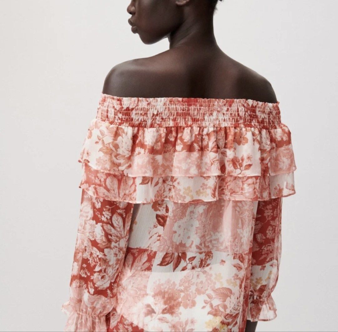 Zara Red Floral Off Shoulder Top (Category: Blouses) located in Taguig. Submitted by karlas.closet (Listing ID 1470537208, Image 2). Description: FOR SALE - Zara Red Floral Off Shoulder Top - Size M - Used once. Like new condition. - Selling for only Php 800! .