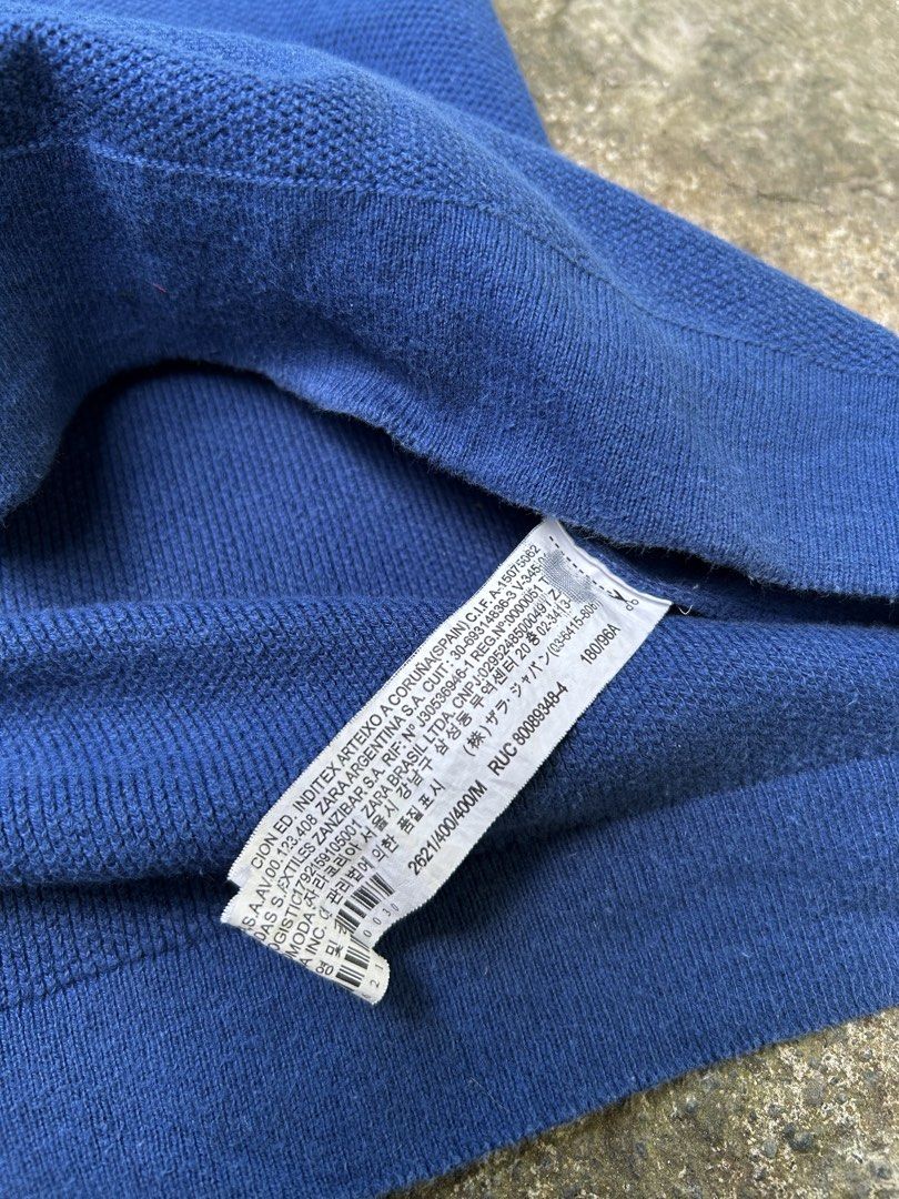 Zara Ribbed Blue Shirt for men (Category: Tshirts & Polo Shirts ) located in Quezon City. Submitted by jmthrift3000 (Listing ID 1470382620, Image 3). Description: Zara Blue Ribbed Shirt -Complete w tag & washtag - Size Medium tag - Knitted fabric - Great for Gym goer - Great condition - Need wash only.