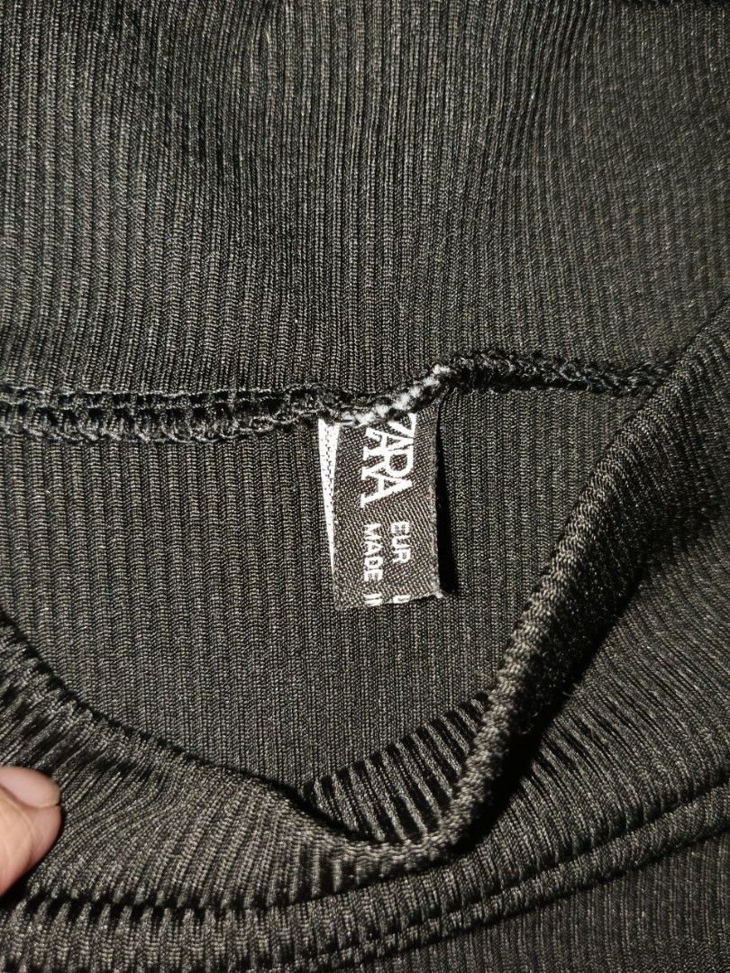 ZARA Short sleeve crop top (Category: Others Tops) located in Manila. Submitted by superdex29 (Listing ID 1470446690, Image 2). Description: SIZE: 11×15 ‎USED BUT NOT ABUSE ‎RFS : NEED FUNDS ‎.