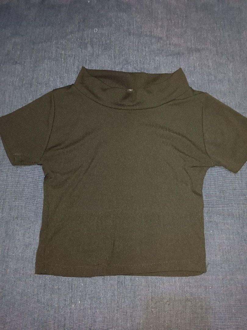 ZARA Short sleeve crop top (Category: Others Tops) located in Manila. Submitted by superdex29 (Listing ID 1470446690, Image 1). Description: SIZE: 11×15 ‎USED BUT NOT ABUSE ‎RFS : NEED FUNDS ‎.
