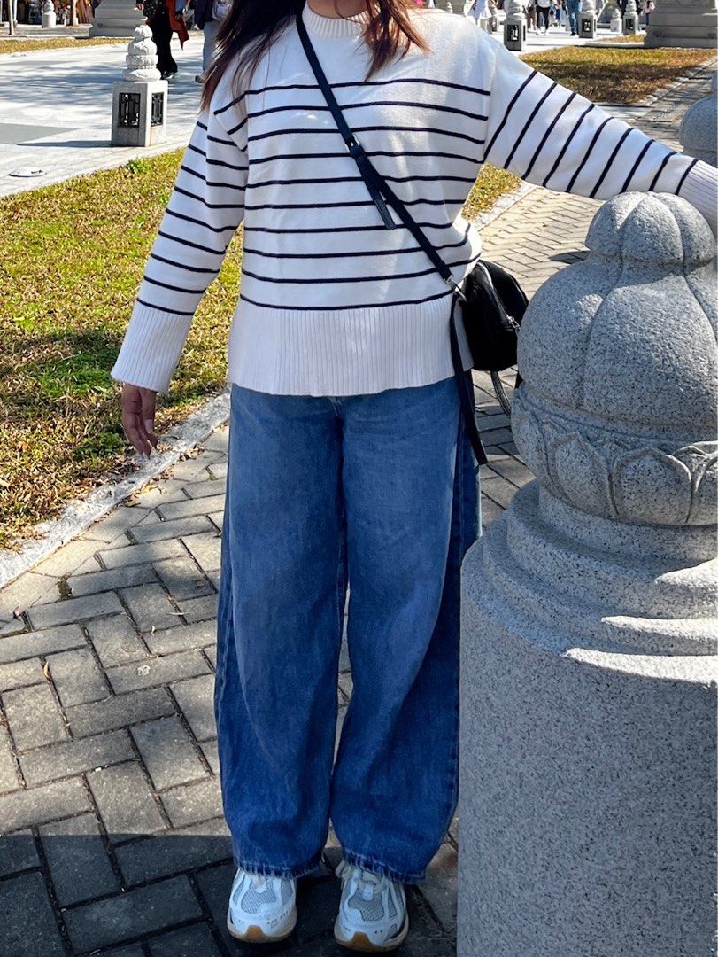 Zara Striped Knit Sweater (Category: Coats, Jackets and Outerwear) located in San Pedro. Submitted by nclnr (Listing ID 1470463901, Image 1). Description: Authentic. Worn twice only. Good for winter sweater.