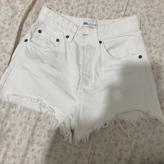 (Category: ) located in . Submitted by hercloset.dvo (Listing ID 1470475700, Image 1). Description: .