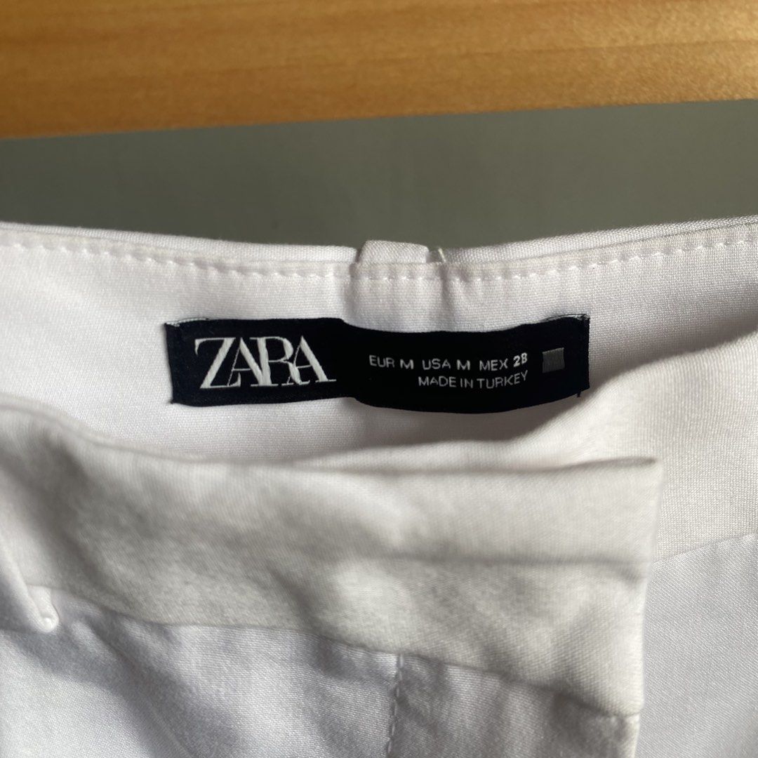Zara White Tailored Shorts Size M (Category: Shorts) located in Dasmarinas. Submitted by pb_declutters (Listing ID 1470462742, Image 3). Description: ✨ WELCOME! PLEASE READ BEFORE MAKING AN OFFER: 📌 Availability: • All items listed are AVAILABLE unless marked as sold or deleted. No need to ask "Is this available?" 📍 Location & Meet-ups: • San Agustin II, Dasmariñas City, Cavite • 🚫 Strictly NO meet-ups. All items are for shipping only. 📸 Phot