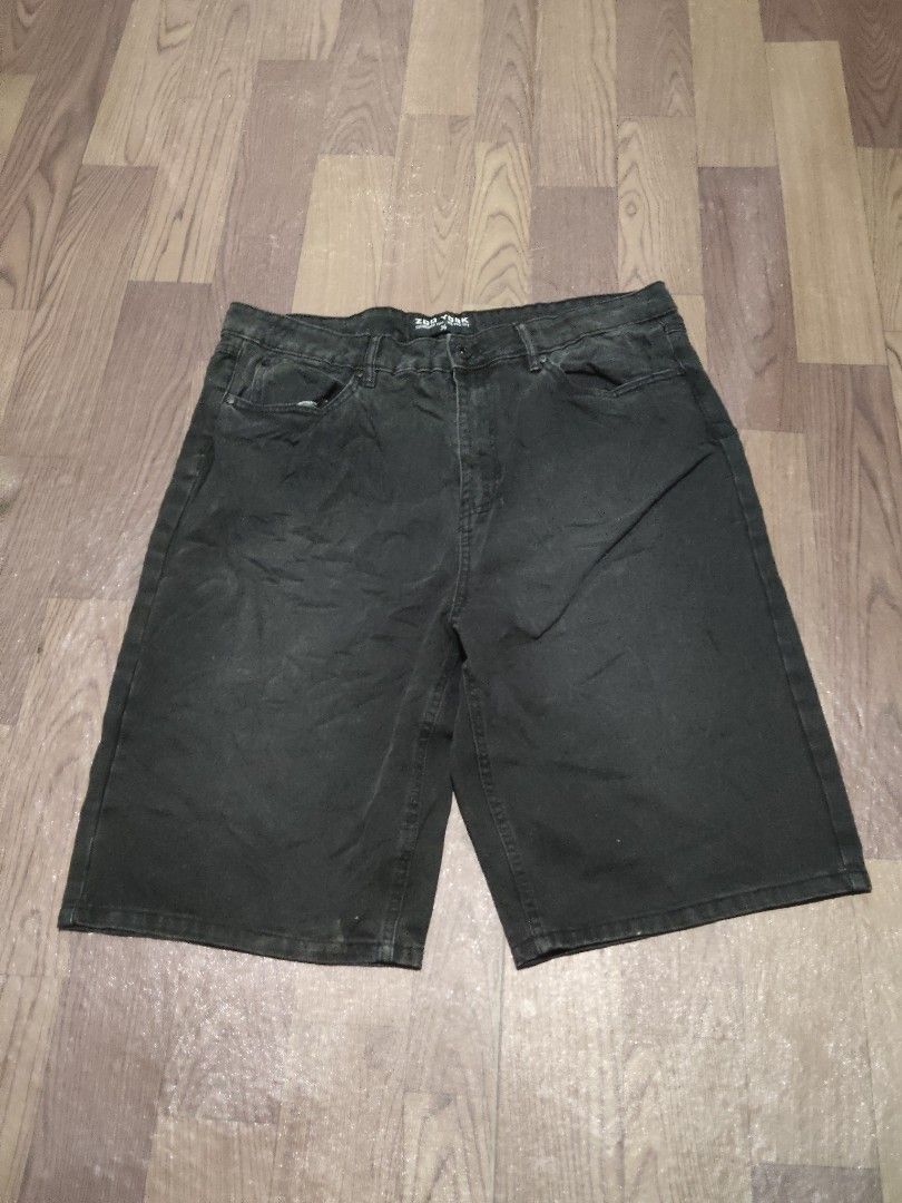 Zoo York Black Denim Shorts (Category: Shorts) located in Mamburao. Submitted by renzocutie (Listing ID 1470519336, Image 1). Description: size 36 length 24 hem 12 - Brand: Zoo York - Color: Black with faded wash - Length: Knee-length - Features: Five-pocket styling, belt loops, button and zip fly closure - Condition: Great casual everyday piece for warm weather.