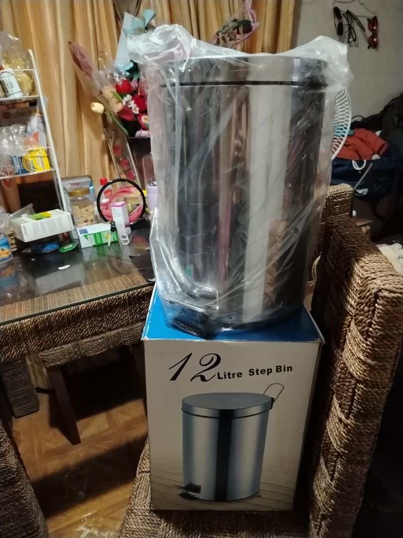 12 Litre Step Bin Stainless Steel (Category: Waste Bins & Bags) located in Quezon City. Submitted by shewool (Listing ID 1470590377, Image 2). Description: - Capacity: 12 Liters - Material: Stainless steel - Operation: Hands-free foot pedal - Features: Removable inner bucket included - Condition: Brand new, still wrapped in plastic with original box - Ideal for: Kitchen, bathroom, or office use.
